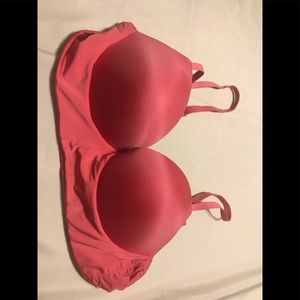 Victoria’s Secret bra no clasps